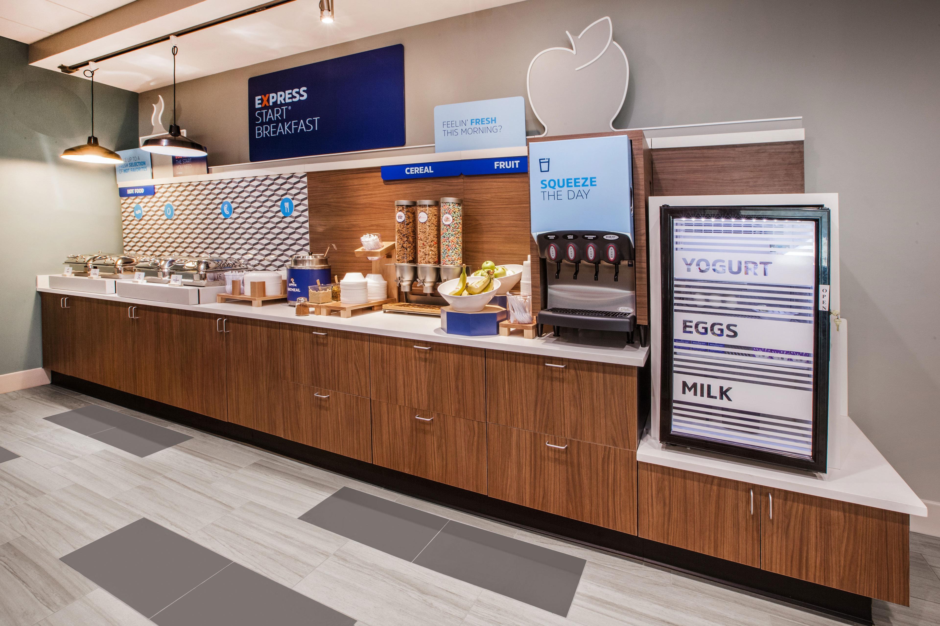 Holiday Inn Express Hotel & Suites Cincinnati-North/Sharonville Dış mekan fotoğraf