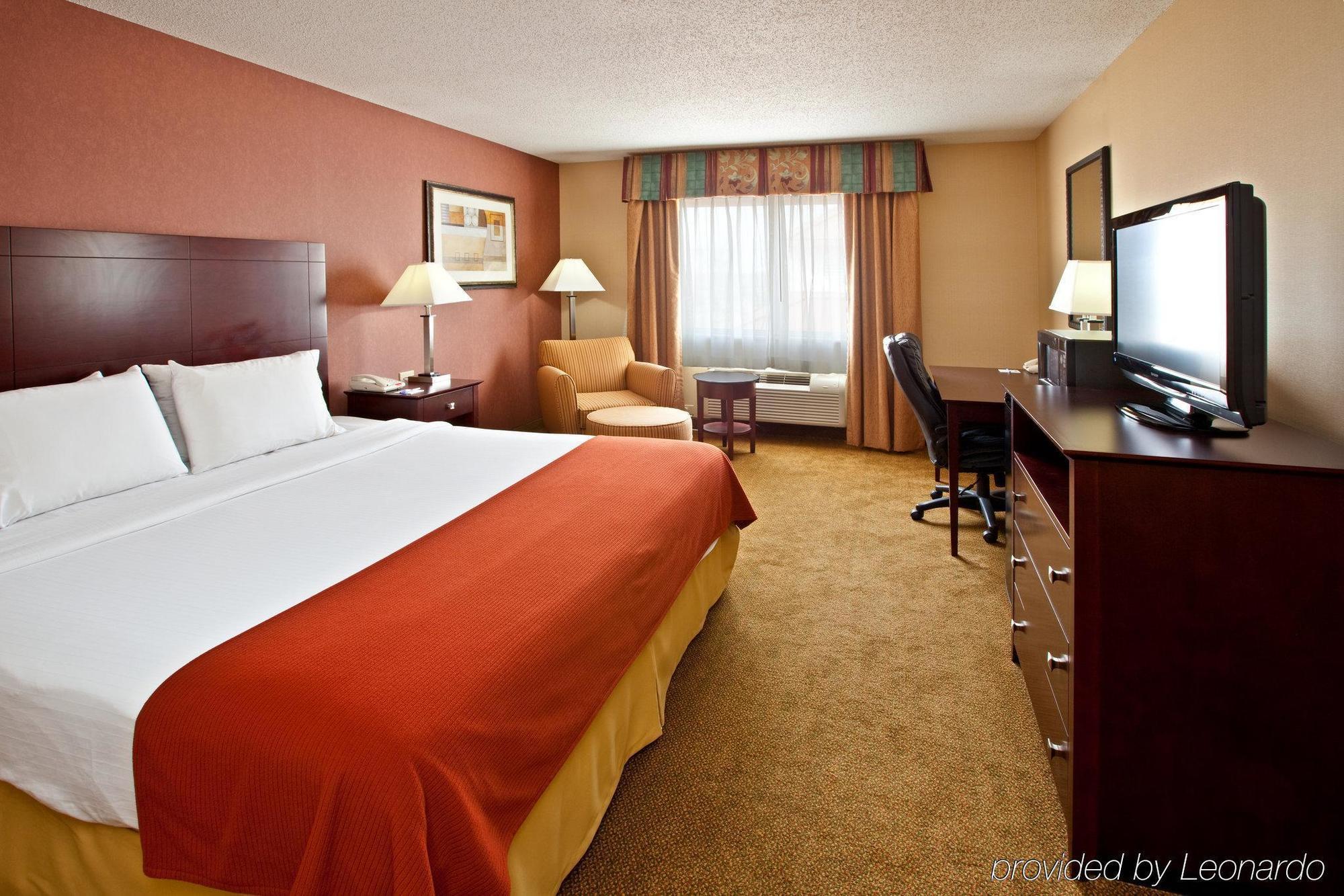 Holiday Inn Express Hotel & Suites Cincinnati-North/Sharonville Dış mekan fotoğraf