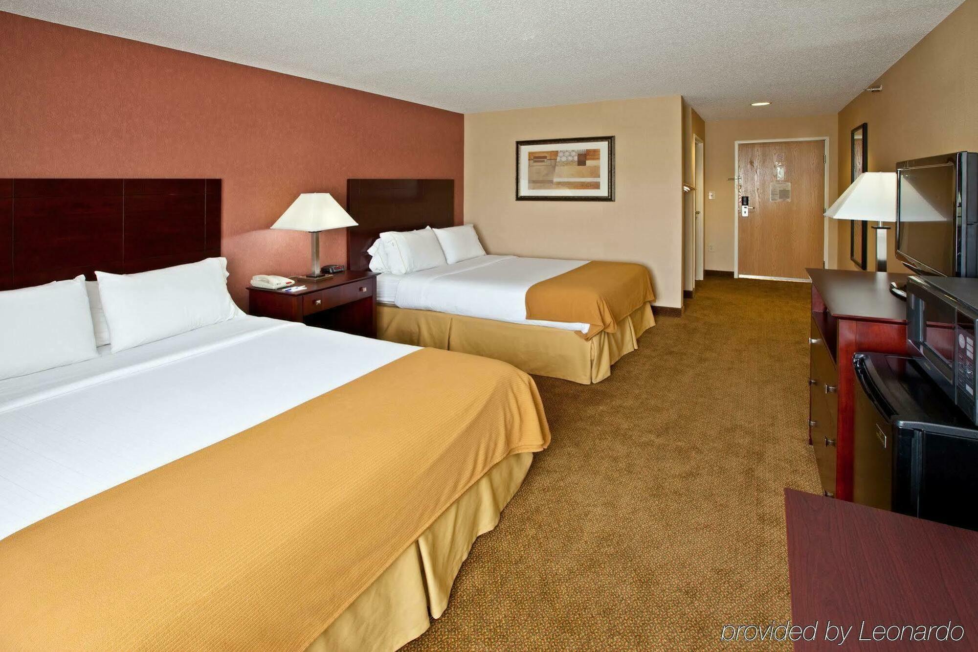 Holiday Inn Express Hotel & Suites Cincinnati-North/Sharonville Dış mekan fotoğraf